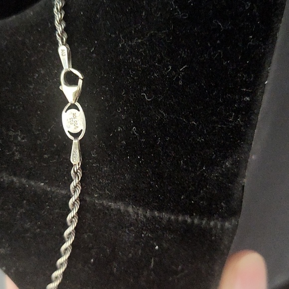 Jared Lang Twisted Silver Necklace - Picture 4 of 4